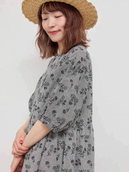 【Sサイズ / WEB限定】総刺繍ウエスト切替ワンピース