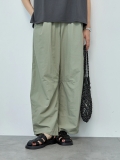 ナイロンカーブパンツ